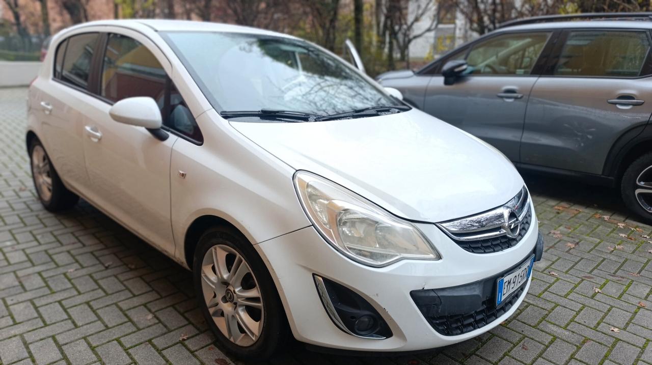 Opel Corsa 1.2 GPL OK NEOPATENTATI