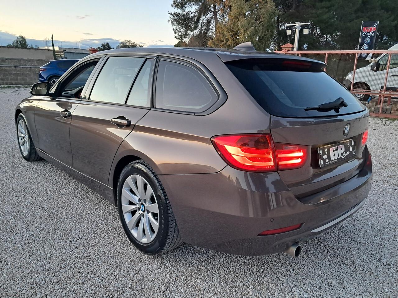 Bmw 318d 143cv Touring*Luxury*PELLE*BIXENON