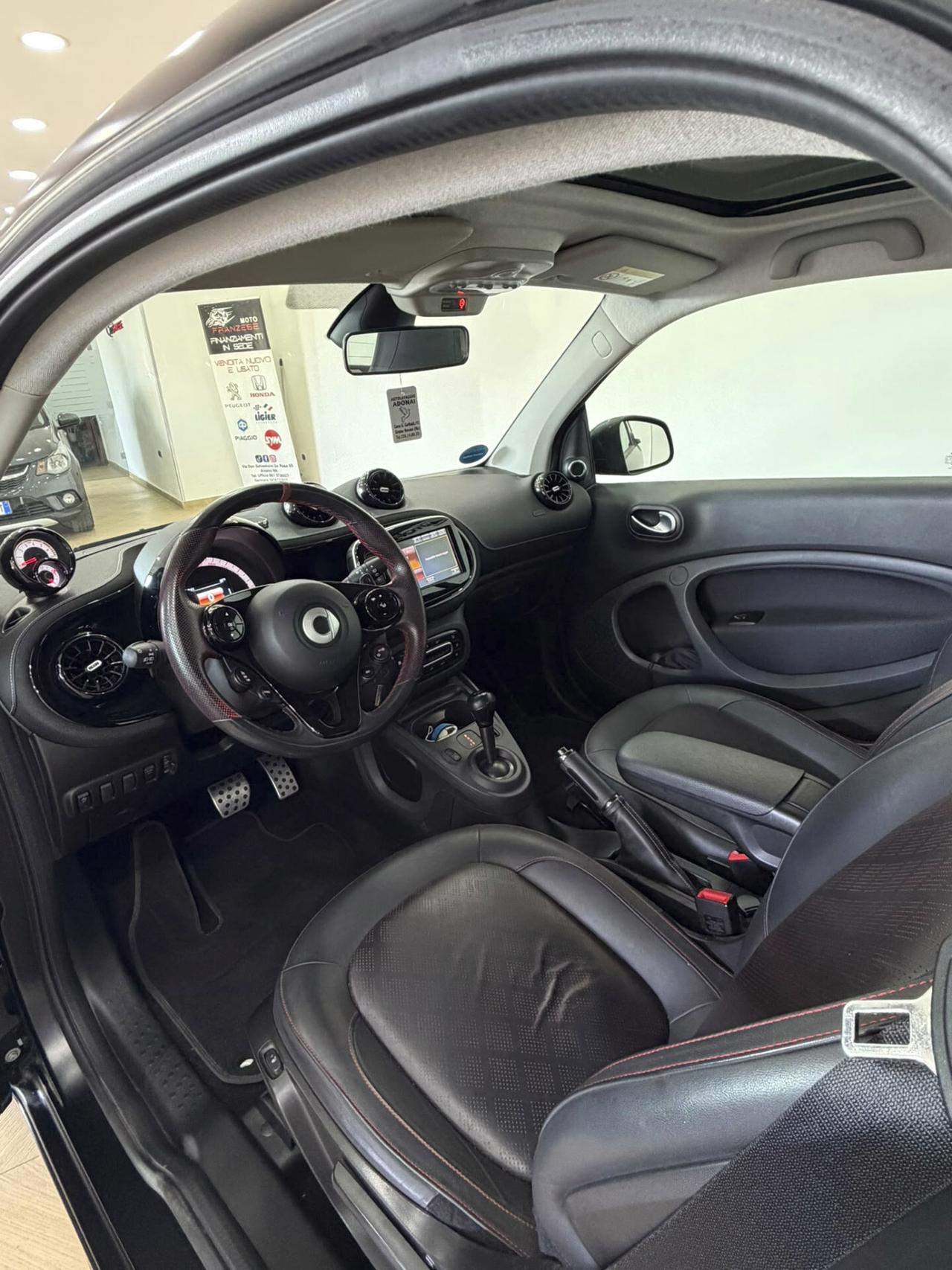 Smart ForTwo 90 0.9 Turbo twinamic BRABUS Style PUREBLACK