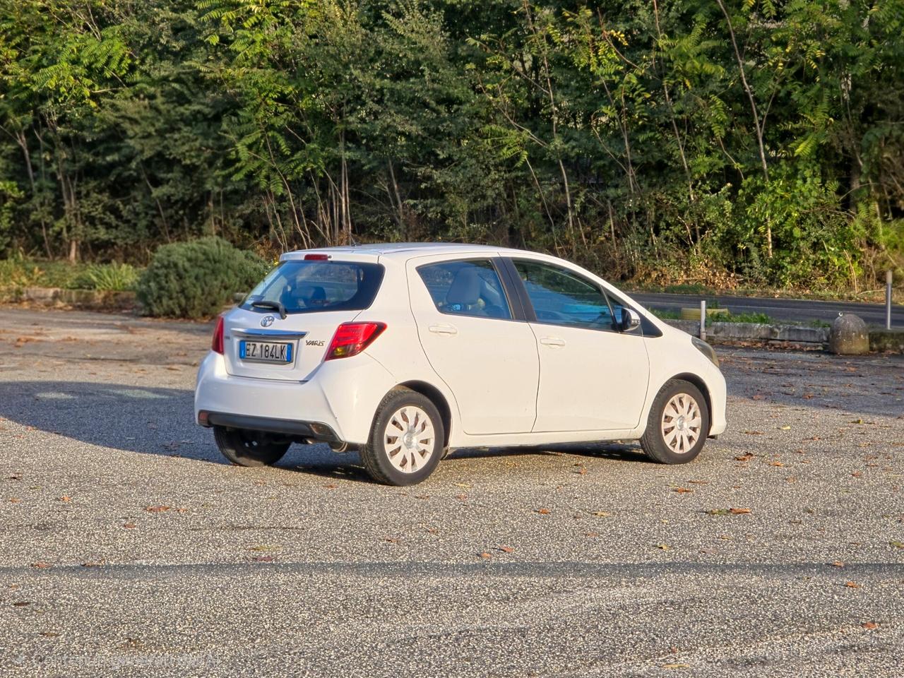 Toyota Yaris 1.0 5 porte Lounge CV-69 E6 Manuale NEO 2015