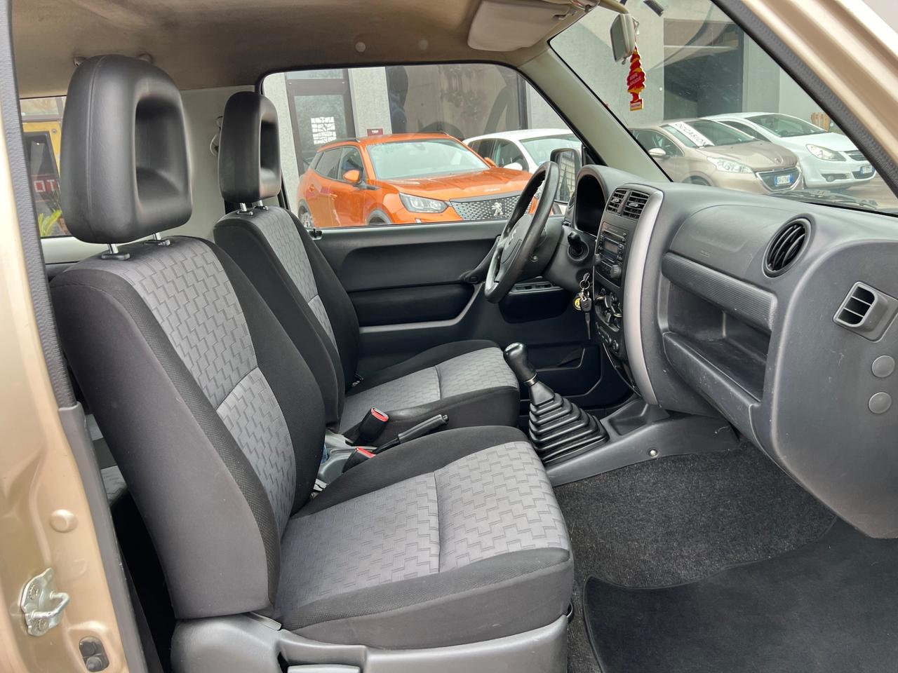 Suzuki Jimny 1.3i 16V cat 4WD JLX