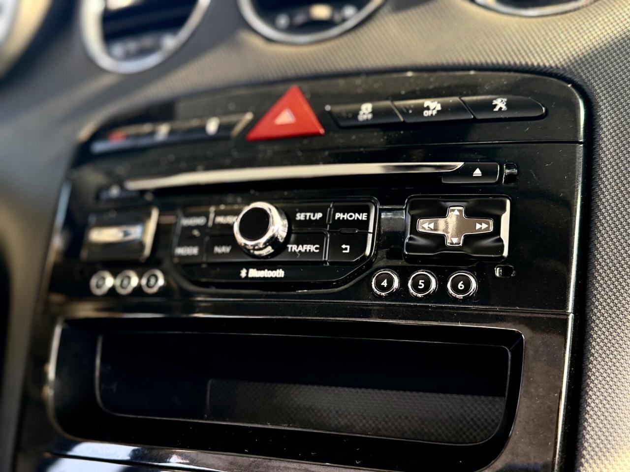 Peugeot 308 1.6 e-HDi 115CV Allure CABRIO