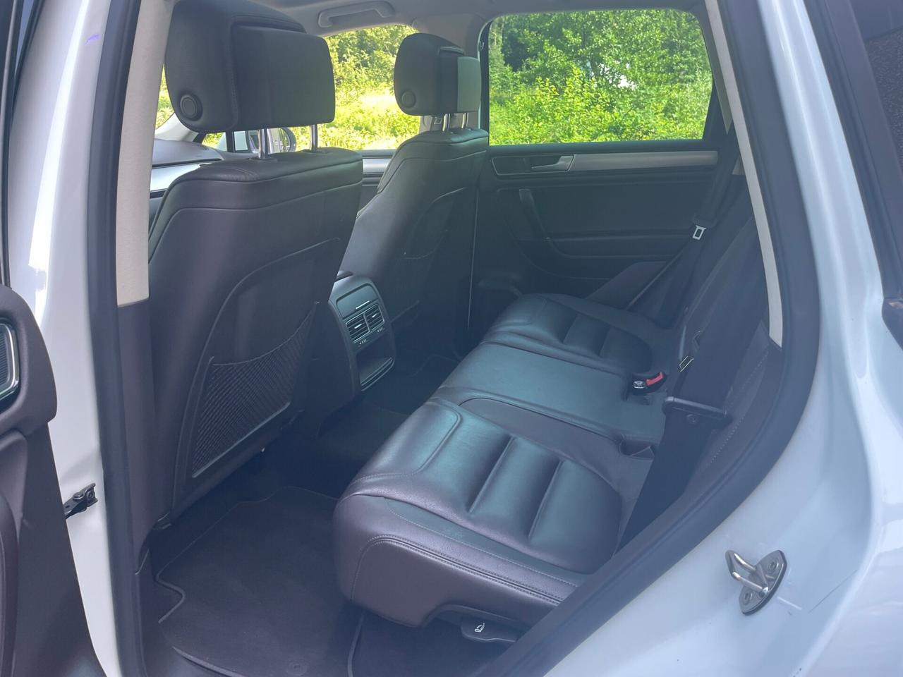 Volkswagen Touareg 3.0 TDI 262 CV *pelle*Automatik*Tetto*Pelle