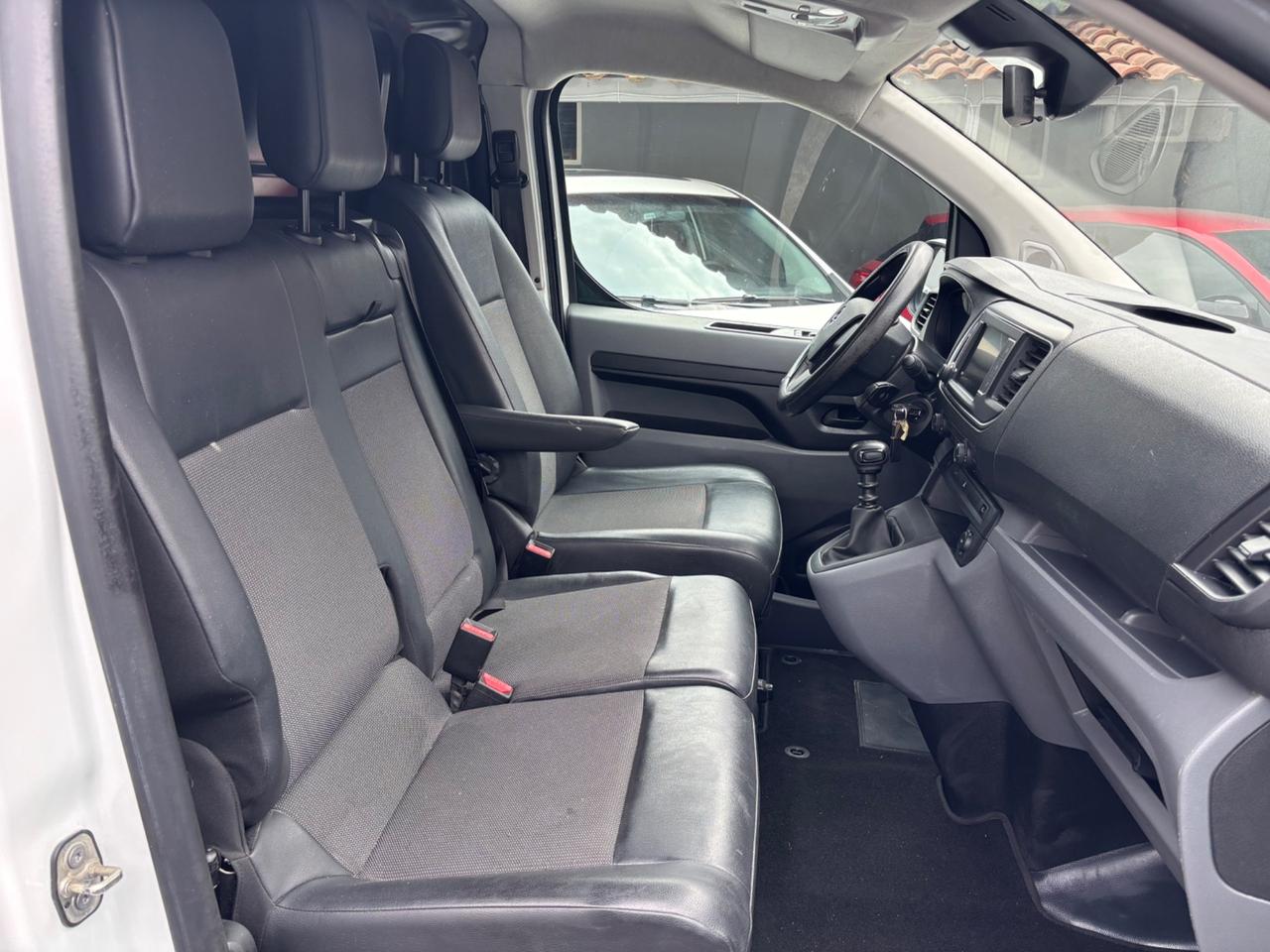 Opel Vivaro 2.0 Diesel 120CV S&S AT8 PL-TN-DC M Furg. Enjoy