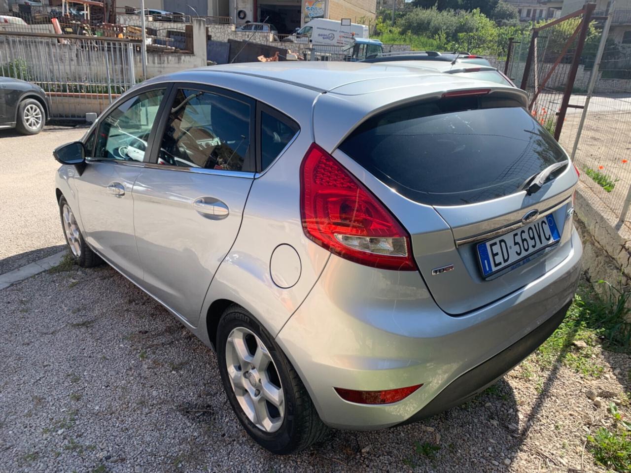 Ford Fiesta 1.6 TDCi 95 CV 5p. Titanium