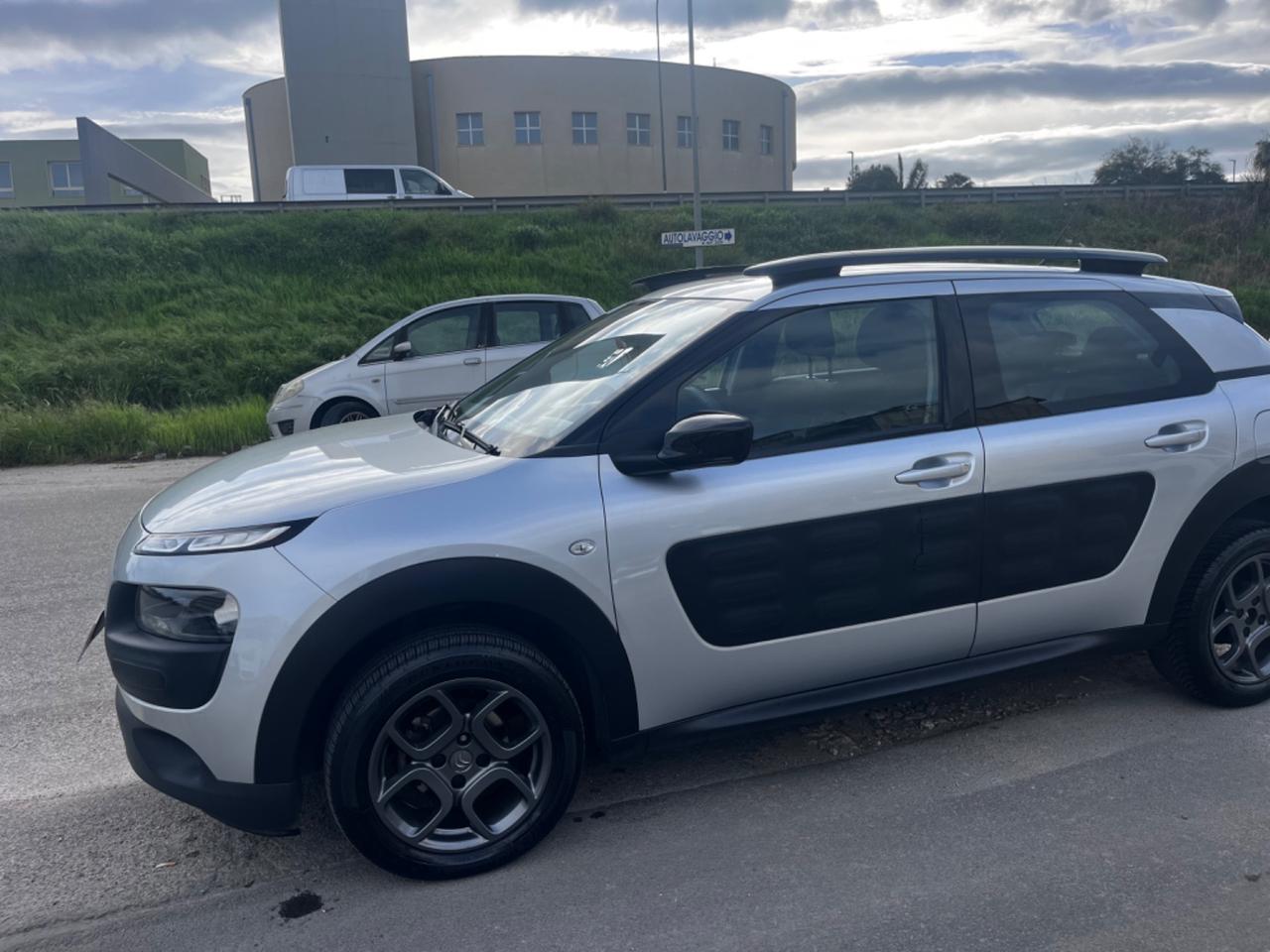 Citroen C4 Cactus 1.6 blu-hdi 100cv 2017 full