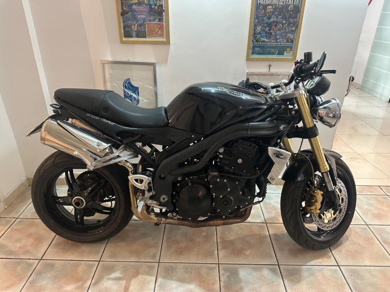 Triumph Speed Triple 1050 FINANZIAMENTI