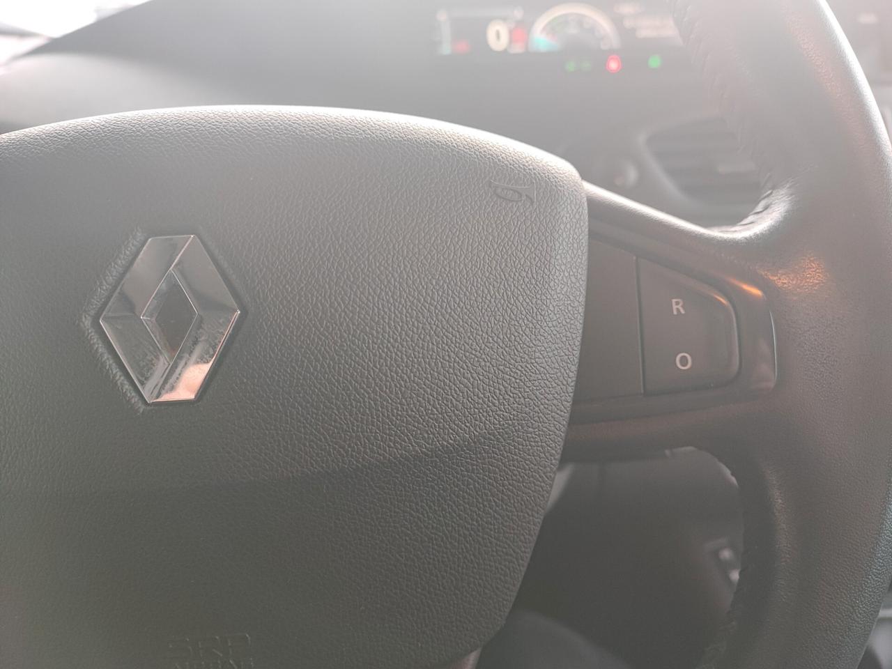 Renault Scenic Scénic XMod dCi 110 CV EDC Bose