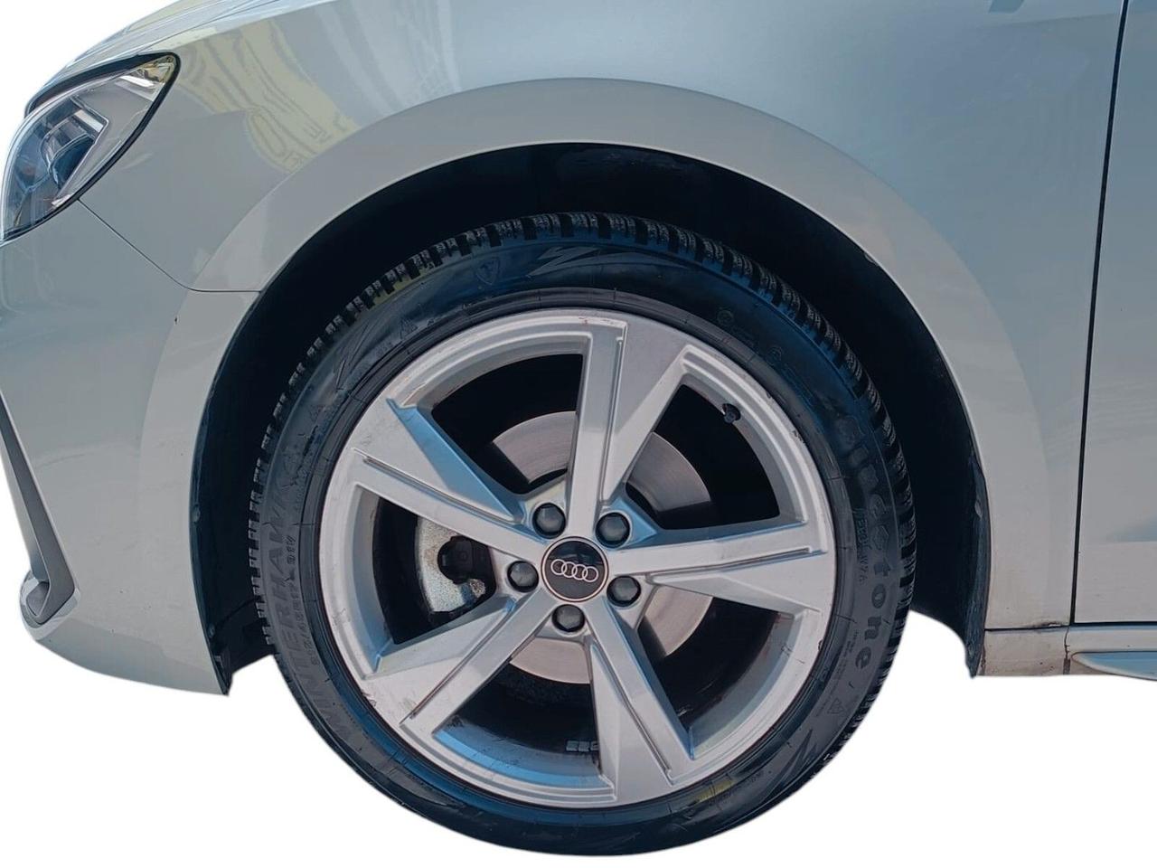 Audi A1 SPB 35 TFSI S tronic line edition