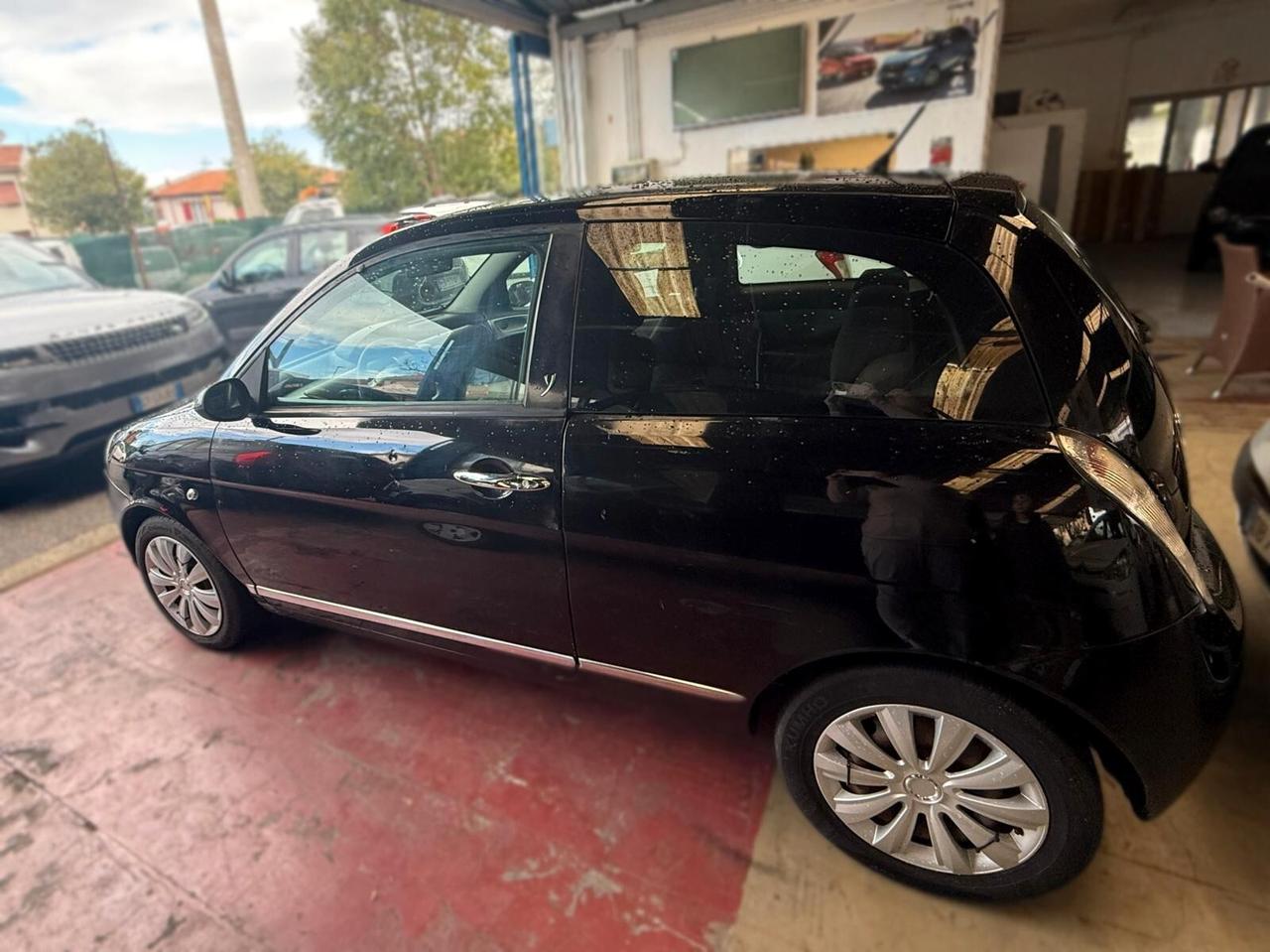 Lancia Ypsilon 1.2 Argento