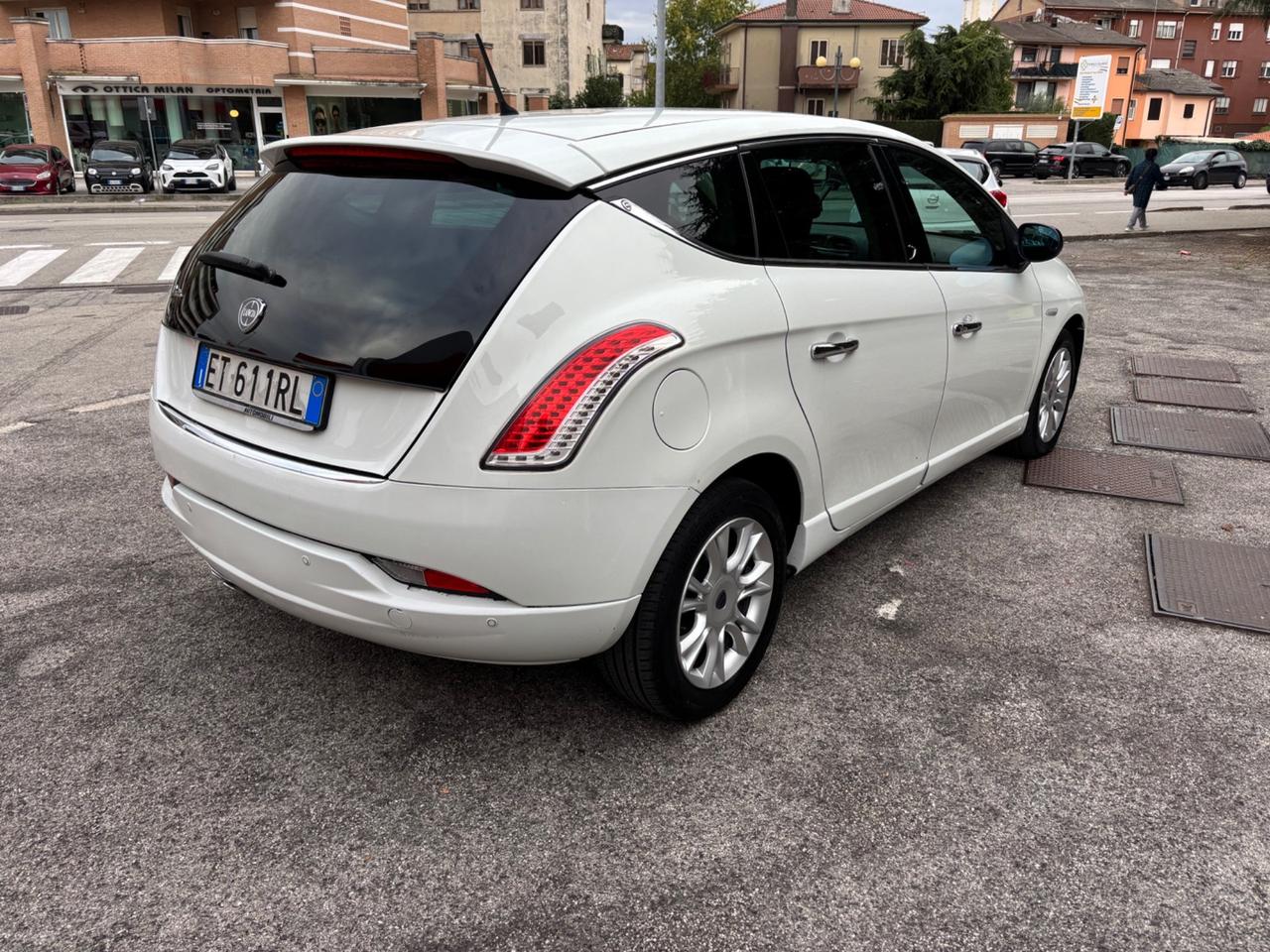 Lancia Delta 1.6 MJT DPF 105 CV Gold