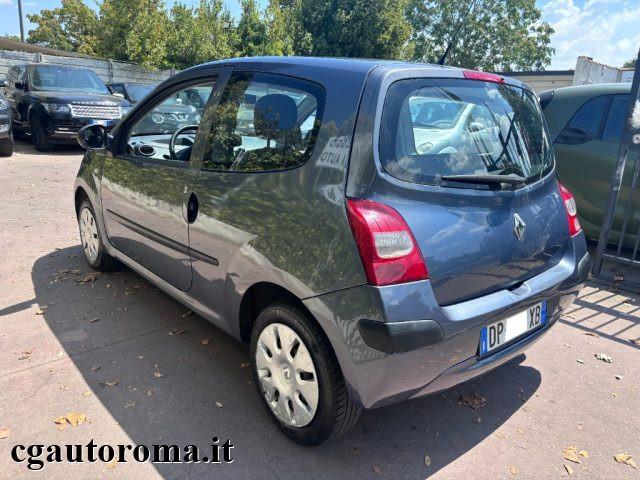 RENAULT Twingo 1.2 8V Confort UNIPRO - NEOPATENTATI!