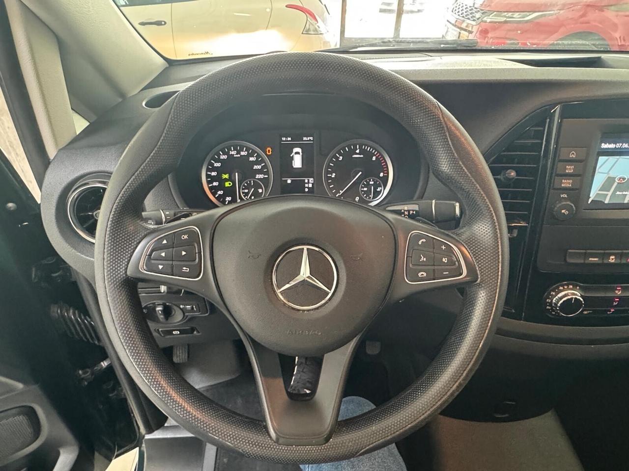 Mercedes-benz Vito 2.0 114 CDI PC Tourer Base Comp