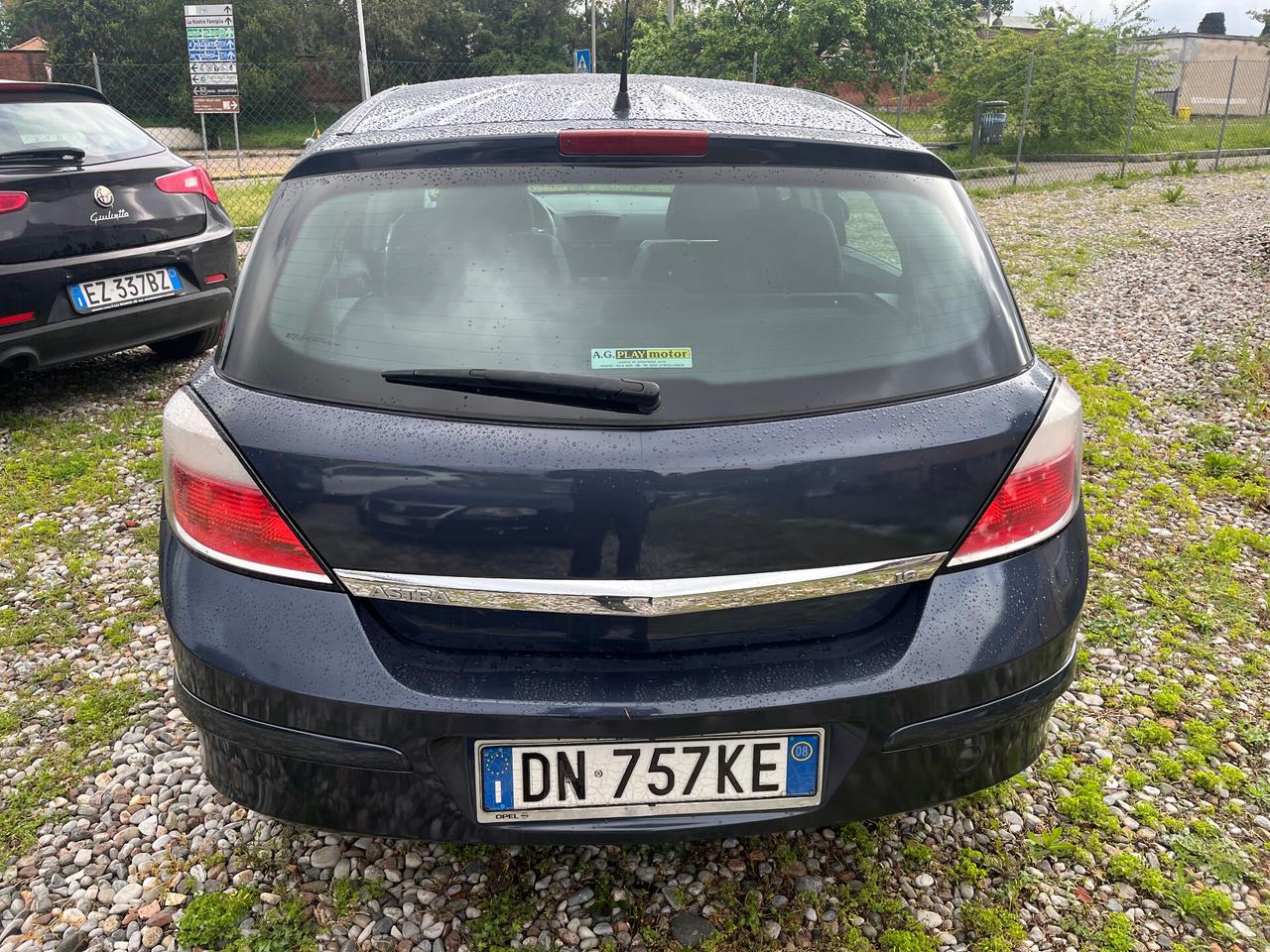 Opel Astra 1.6 16V VVT 5 porte Easytronic Cosmo Si Permuta