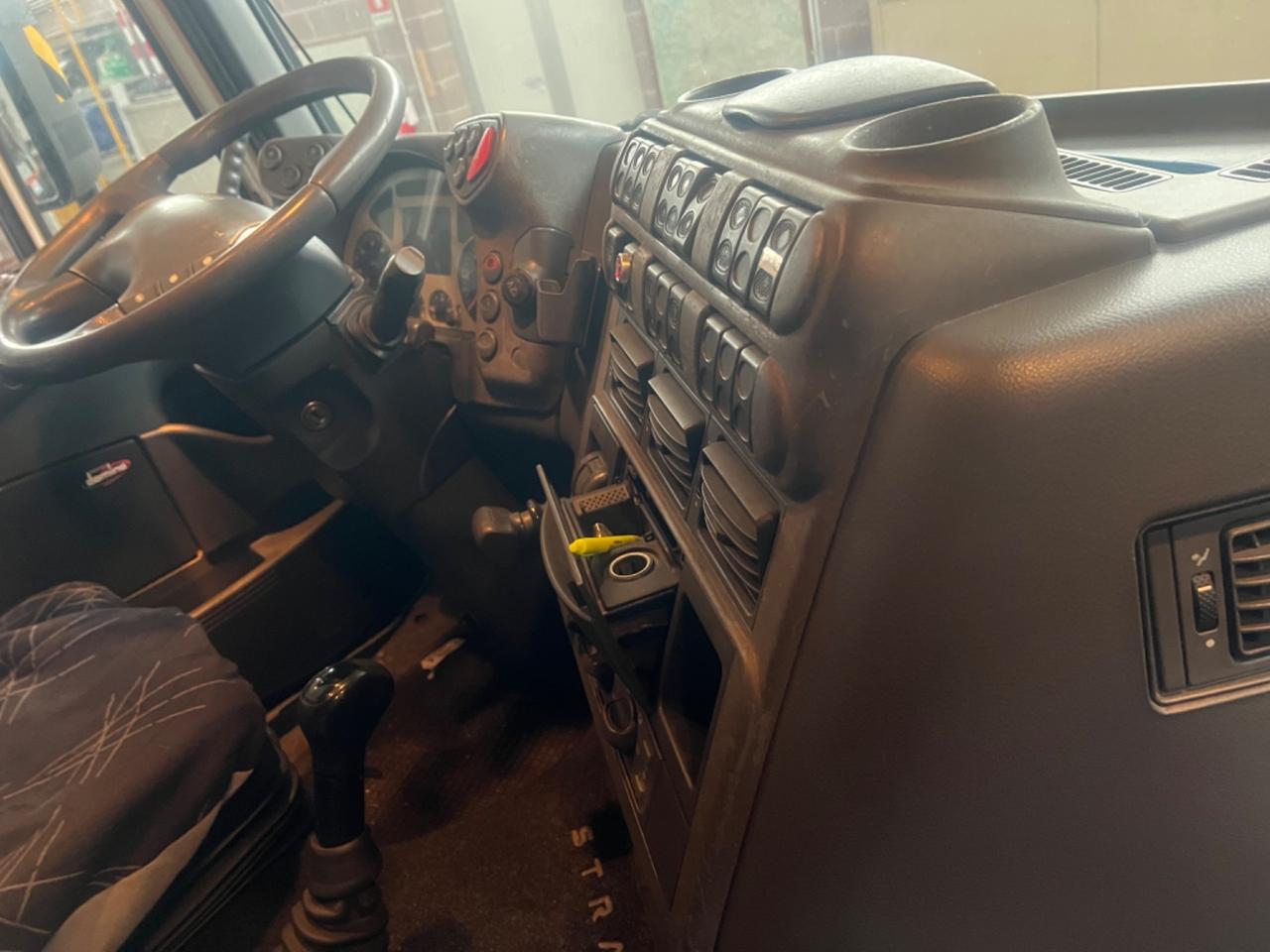 Iveco Stralis 480 Manuale 3 Assi