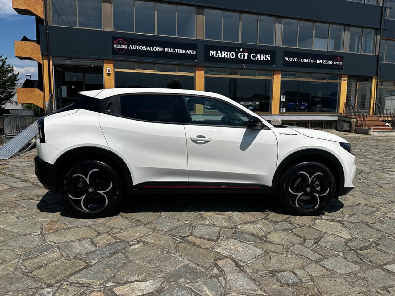 Alfa Romeo Junior 1.2 136 CV Hybrid eDCT6 SPECIALE