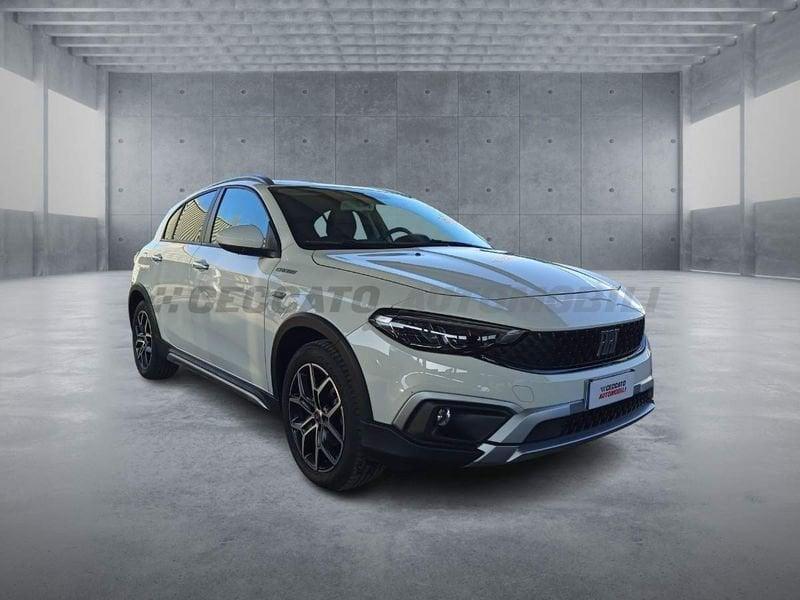 FIAT Tipo II 5p 1.5 t4 hybrid Cross 130cv dct