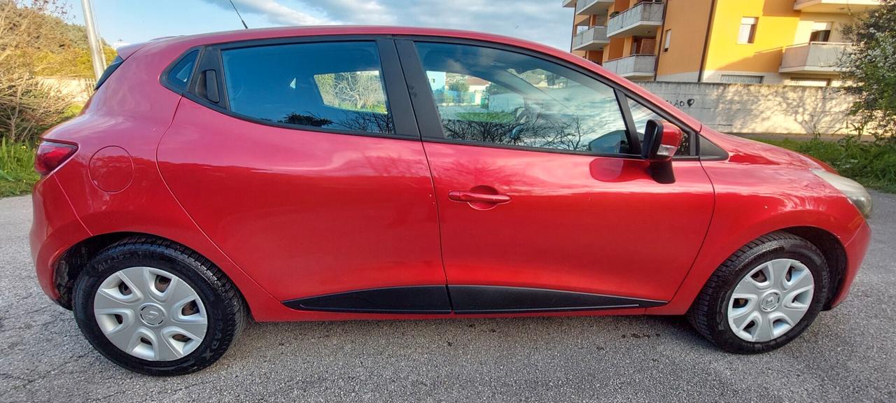 CLIO 1,2 GPL DI SERIE SCADENZA BOMBOLE NEL 2035-X NEOPATENTATI IMPECCABILE FULL