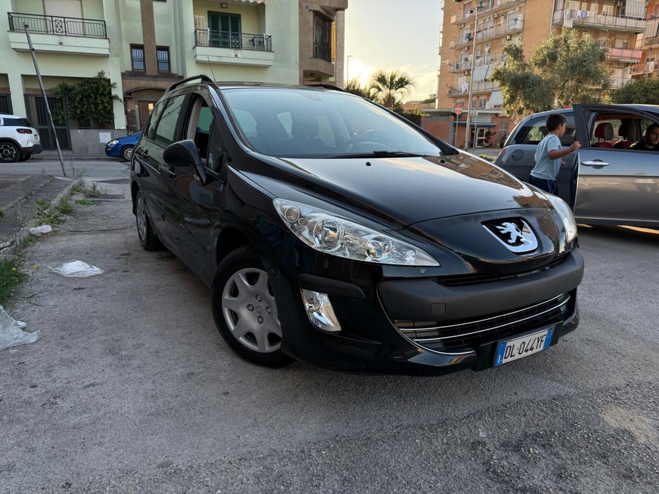 Peugeot 308Restayling 1.6 HDi 90CV SW Premium Perfetta