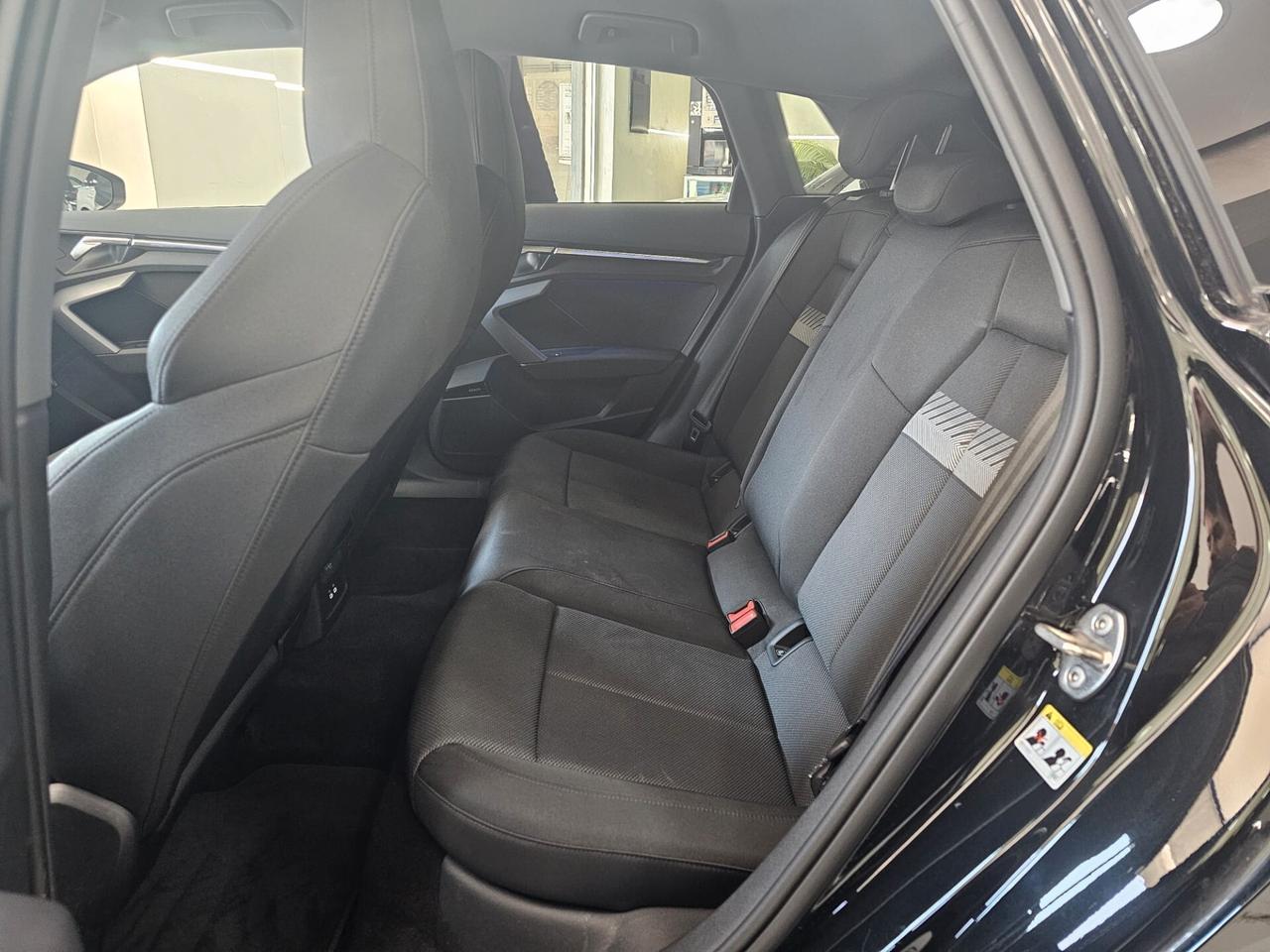 NUOVA AUDI A3 SPORTBACK S-LINE 35 TDI 150CV S-TRONIC IDENTITY BLACK