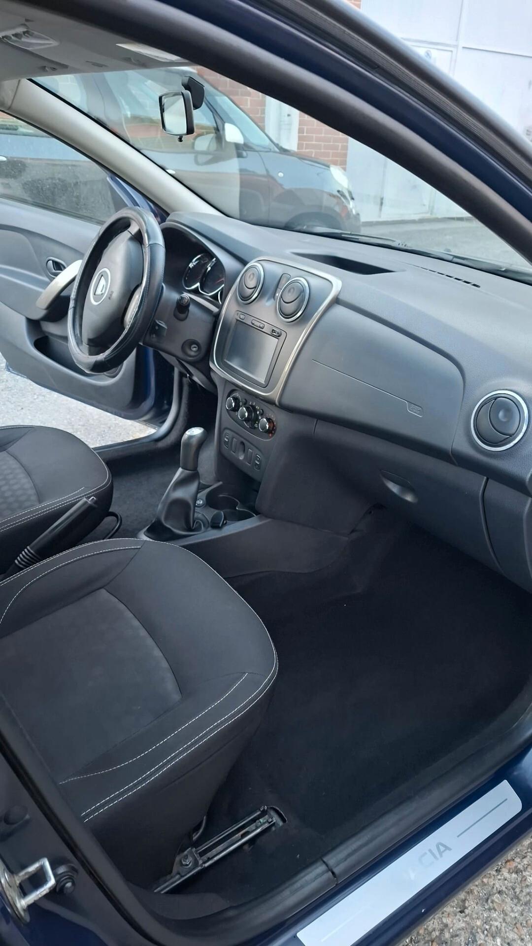 DACIA SANDERO 1.2 GPL 75CV CON 140311 KM € 4500