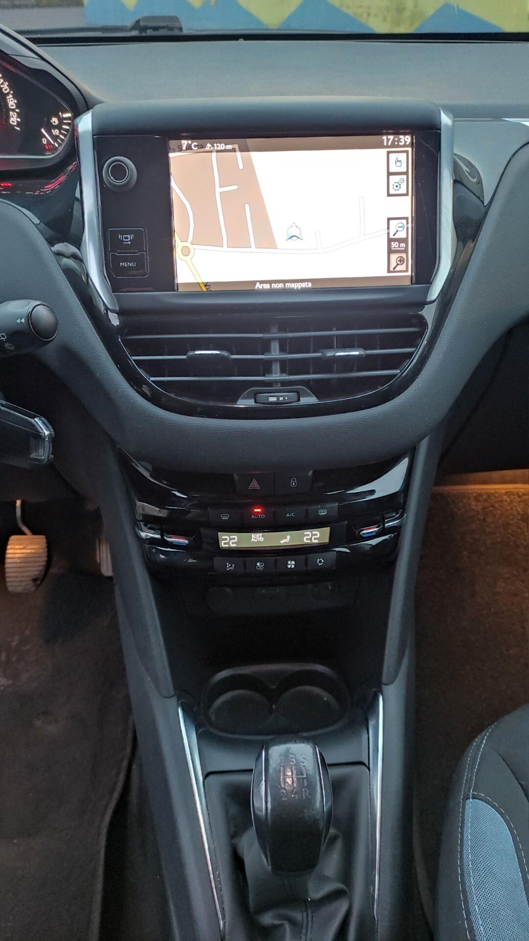 Peugeot 208 1.2 VTi 60KW 82CV 5 porte NEOPATENTATI - 2013