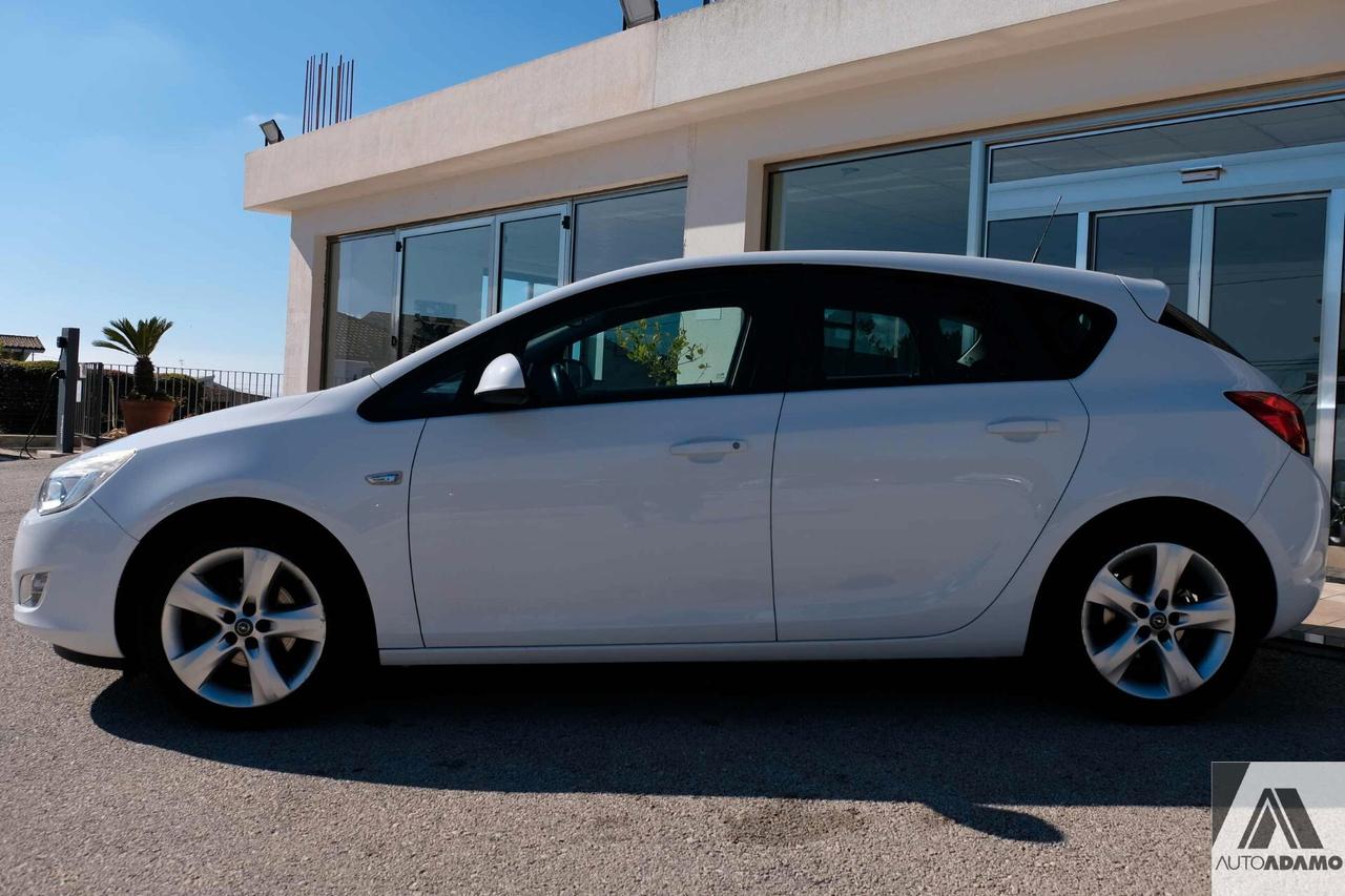 Opel Astra 1.7 CDTI 110CV 5 porte