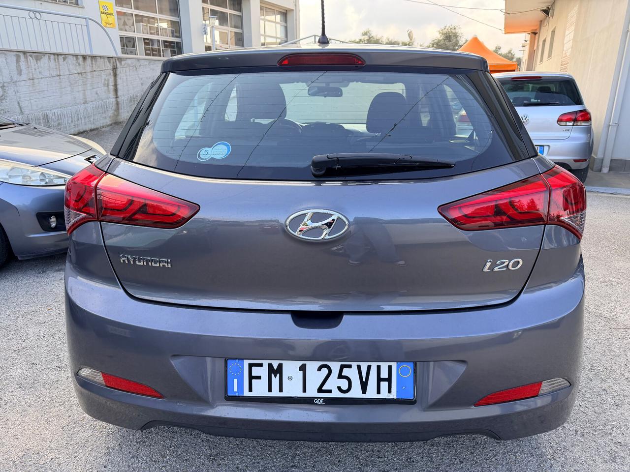 HYUNDAI i20 1.1 CRDI BLACKLINE