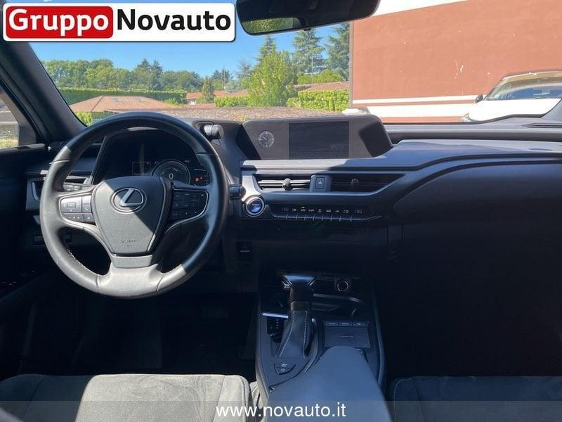 Lexus UX Hybrid 4WD Premium