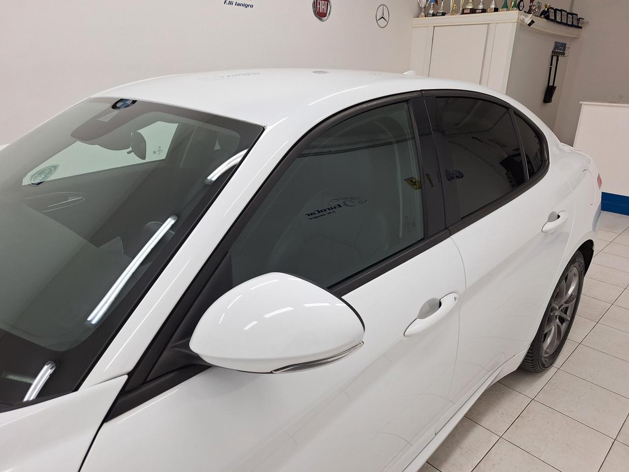 Alfa Romeo Giulia 2.2 180cv MT6 Business Sport
