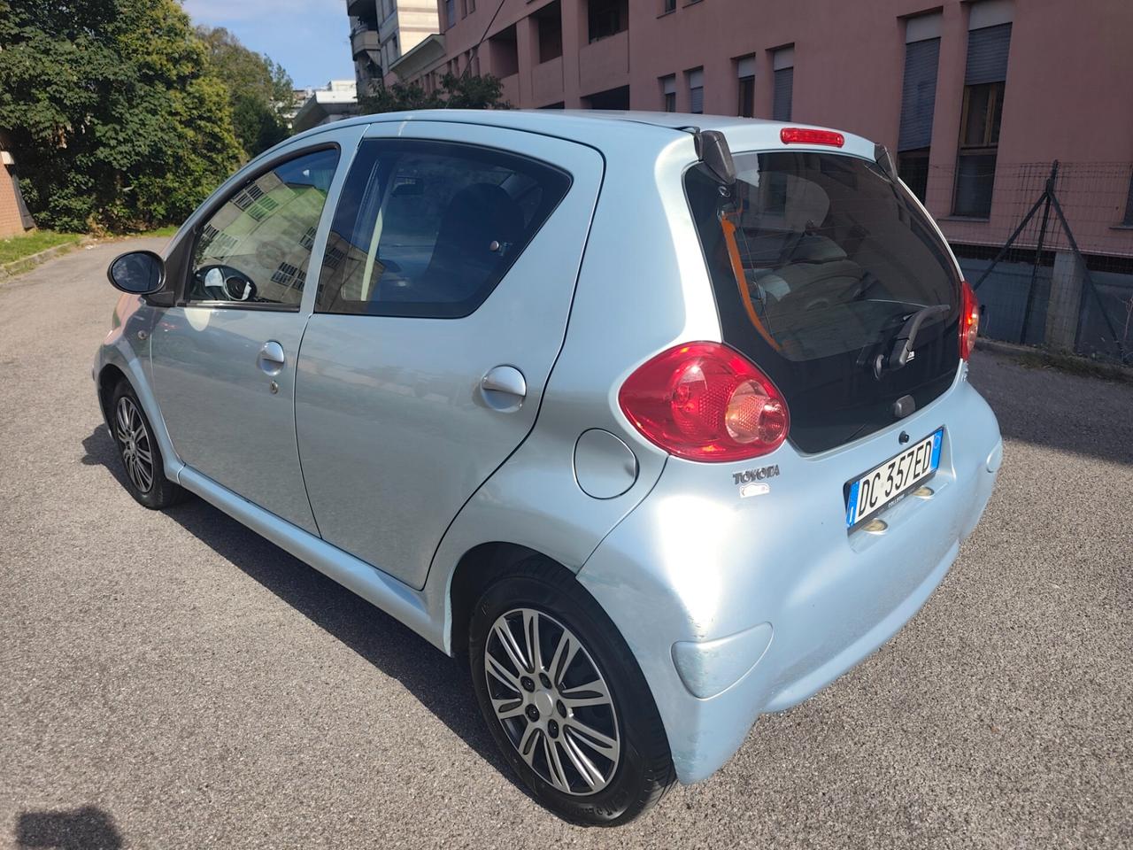 Toyota Aygo 1.0 Benz euro 4 5 porte Sol