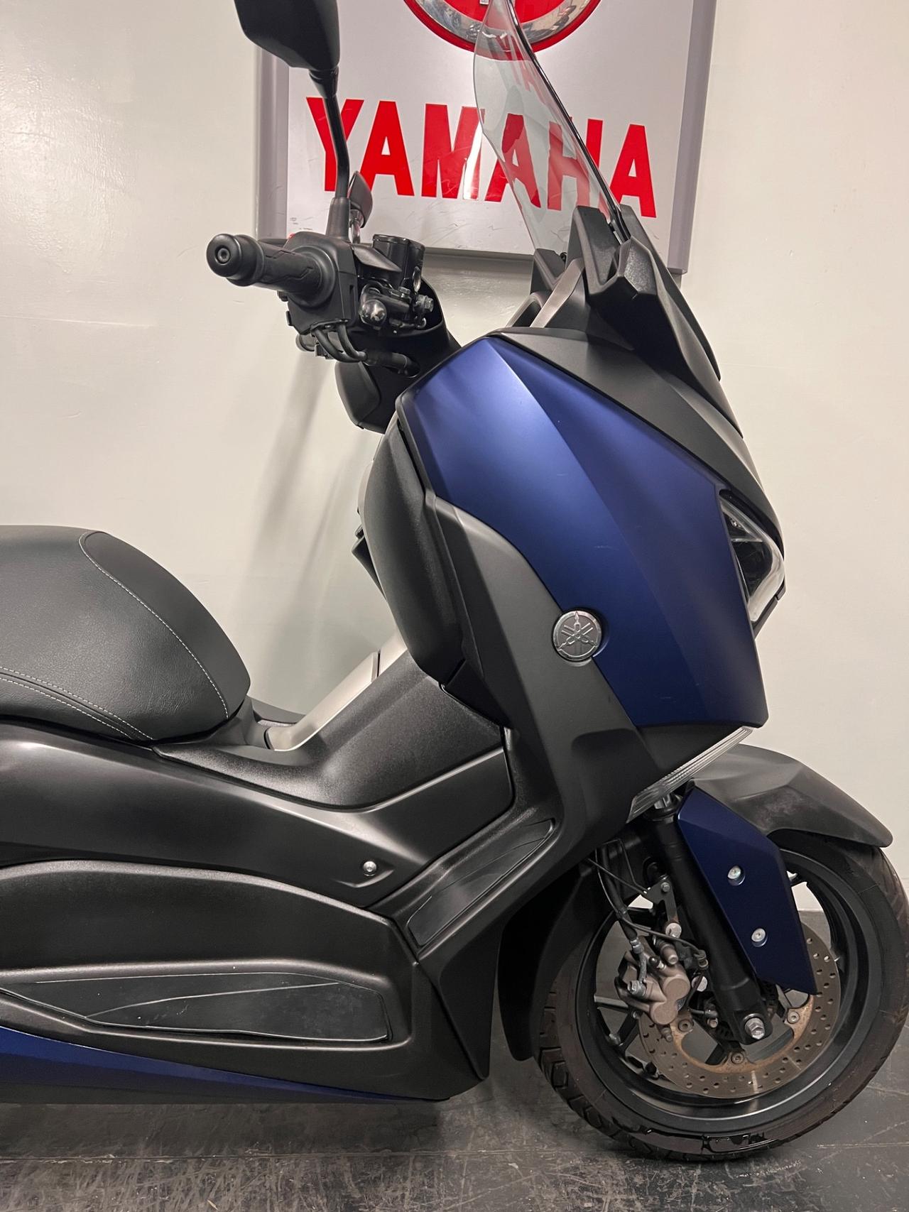 Yamaha X-Max 300