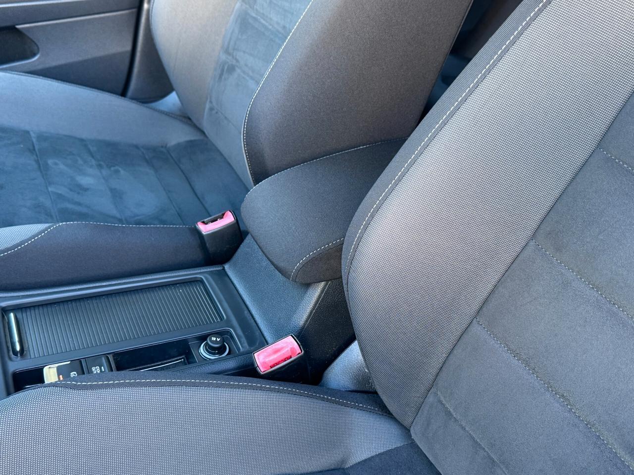 VW Golf 1.4 TGI 5p. Highline BMT