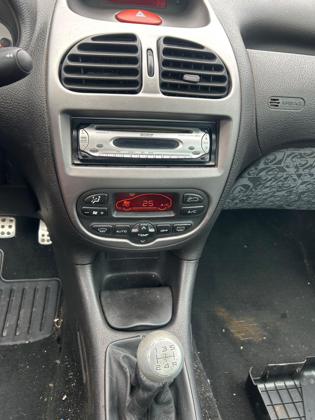 Peugeot 206 1.6 16V CC