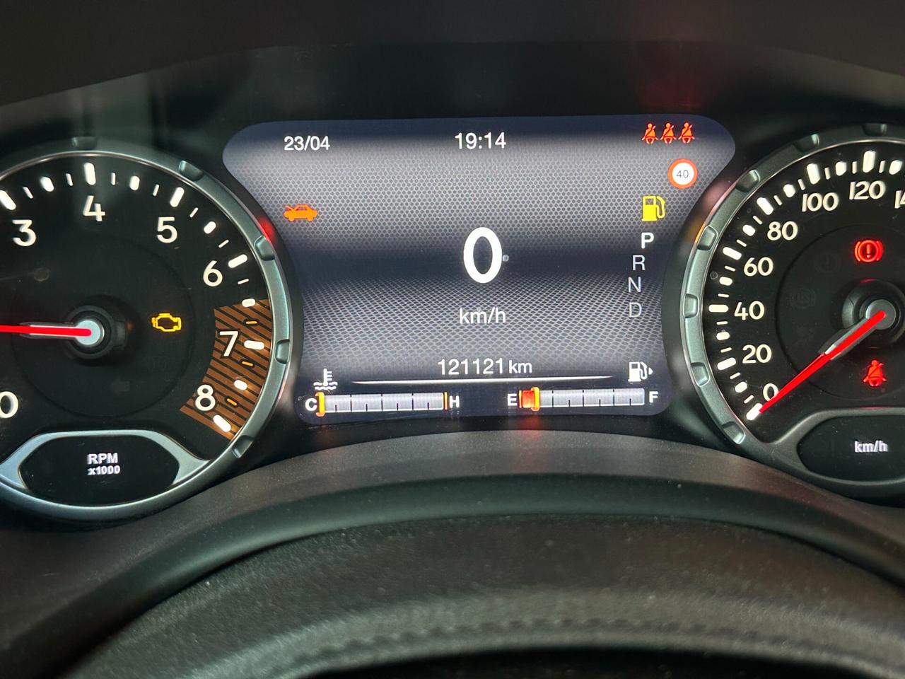 Jeep Renegade 1.3 T4 DDCT Sport + GPL Prins