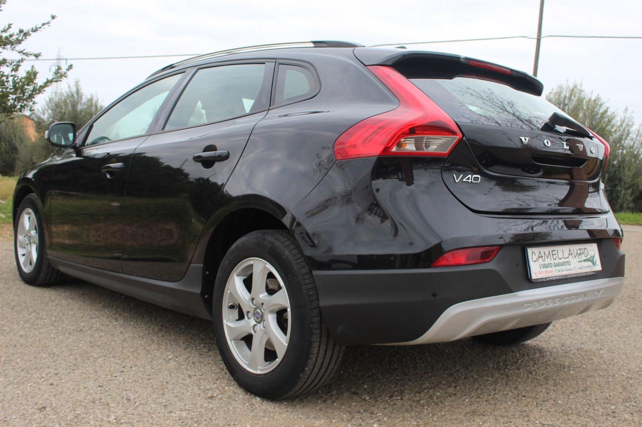 Volvo V40 Cross Country V40 Cross Country D2 1.6 Momentum