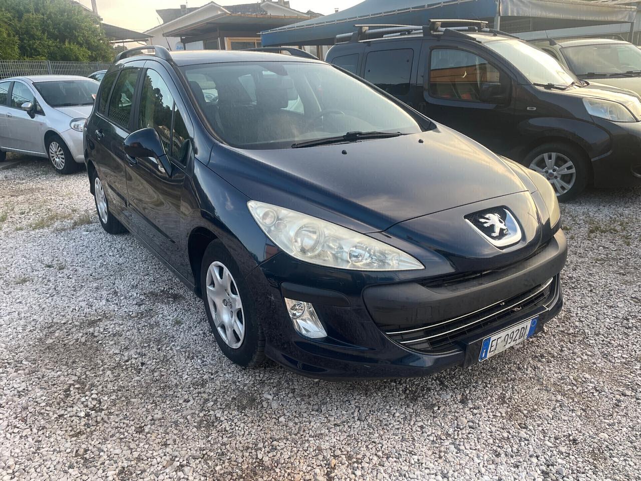 Peugeot 308 1.6 8V HDi 93CV FAMILIARE