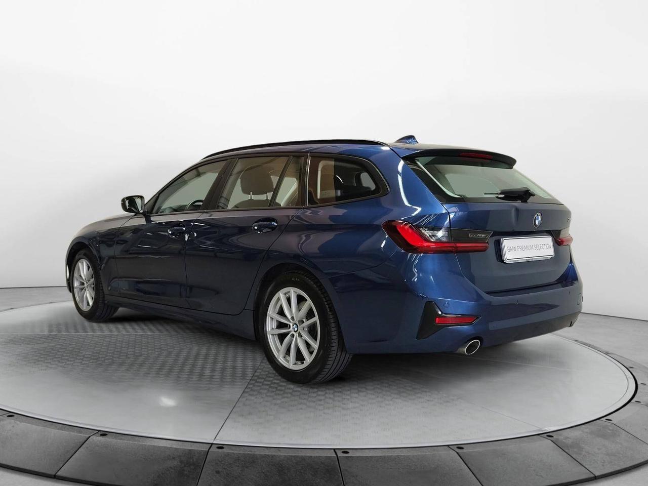 BMW Serie 3 318d Touring 48V Business Advantage