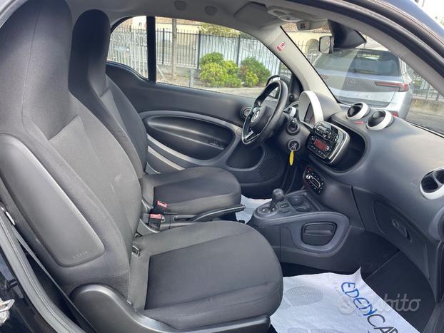 Smart fortwo coupe 1.0 Youngster 71cv twinamic