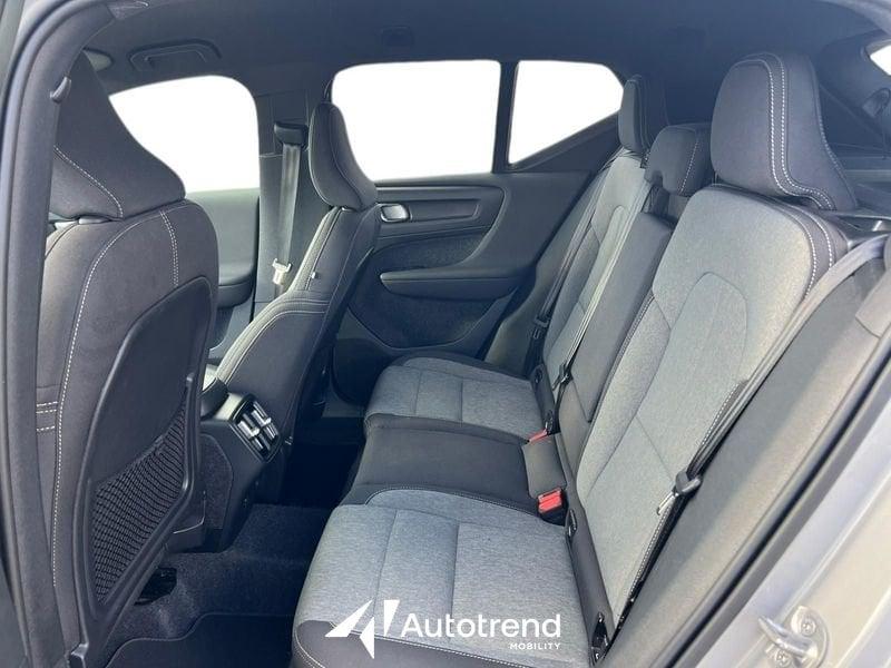 Volvo XC40 B3 163+14 CV Automatico LED Core
