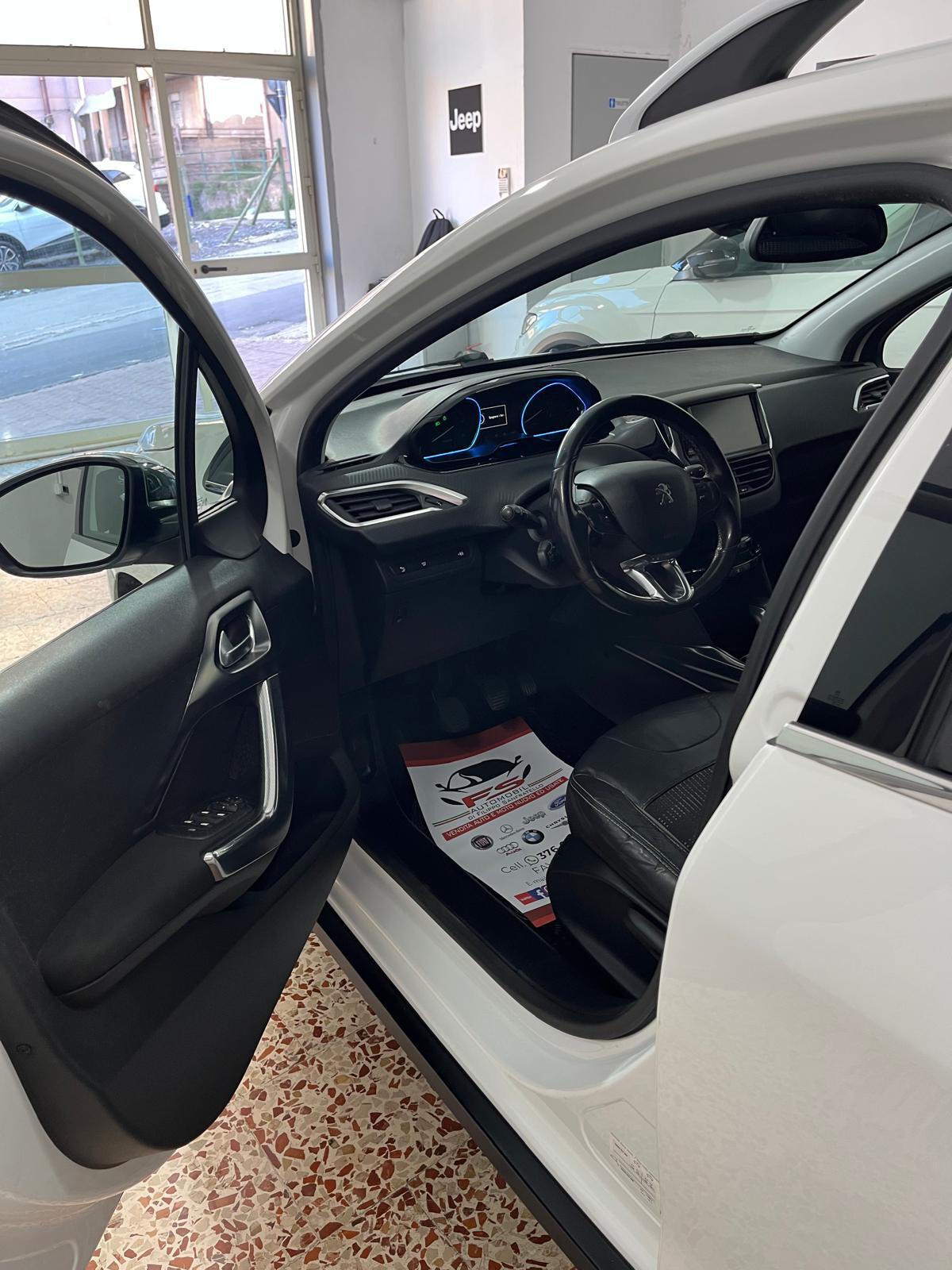 Peugeot 2008 1.6 e-HDi 92 CV Stop&Start Allure