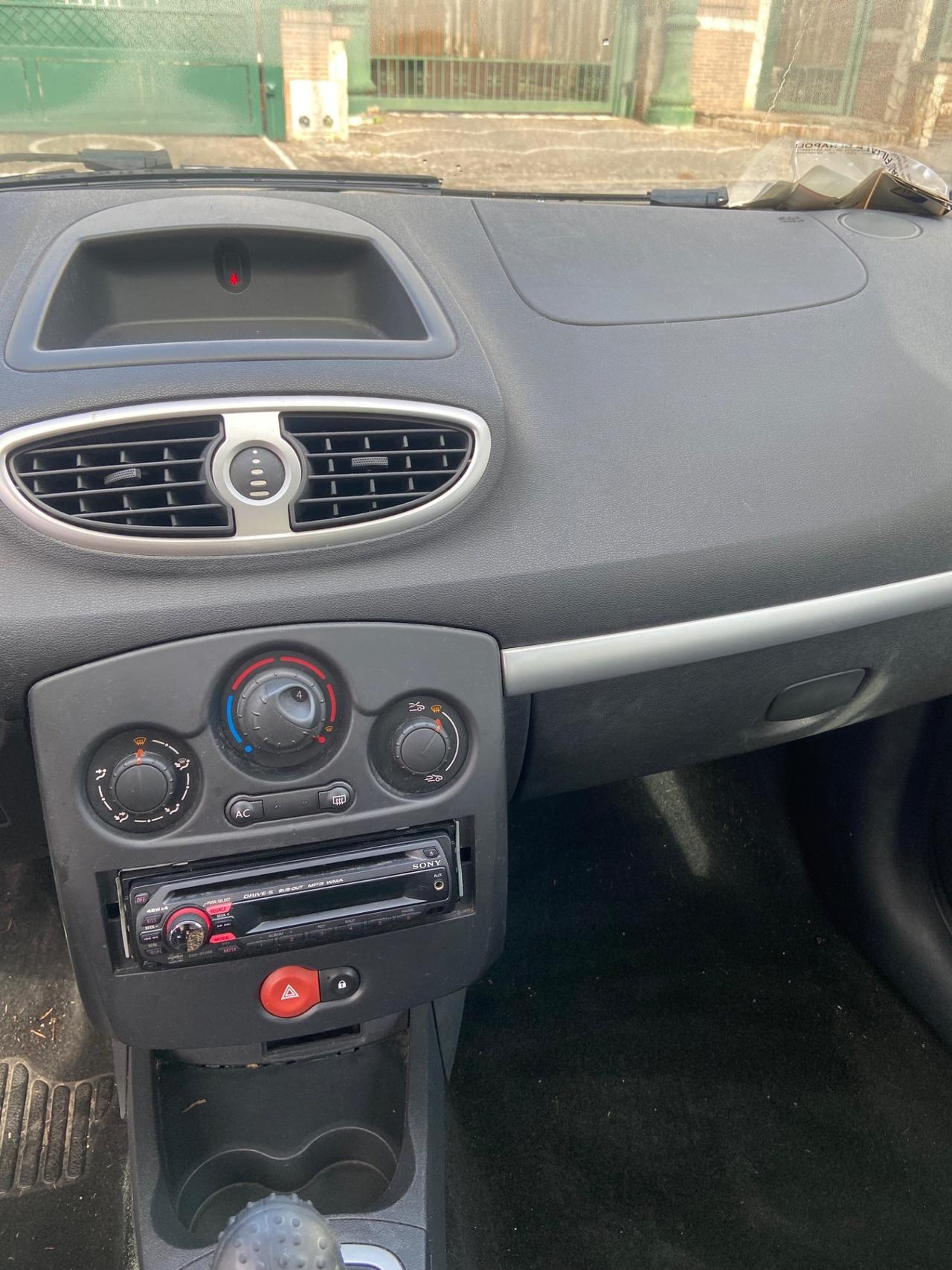 Renault Clio 1.2 16V 3 porte Confort