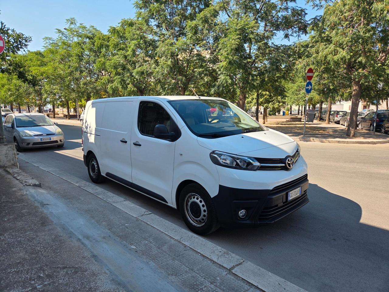 TOYOTA PROACE 2021 L2H1 1.5 120CV