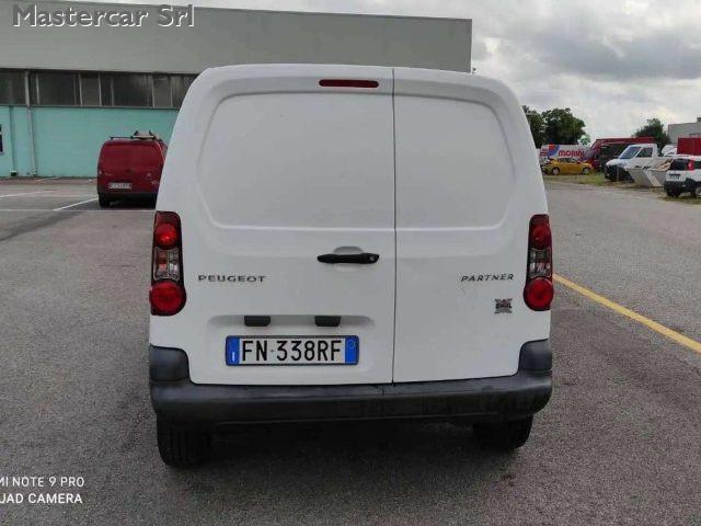 PEUGEOT Partner L1 1.6 BLUEHDI 100 TRACTION CONTROL 4X4 - FN338RF
