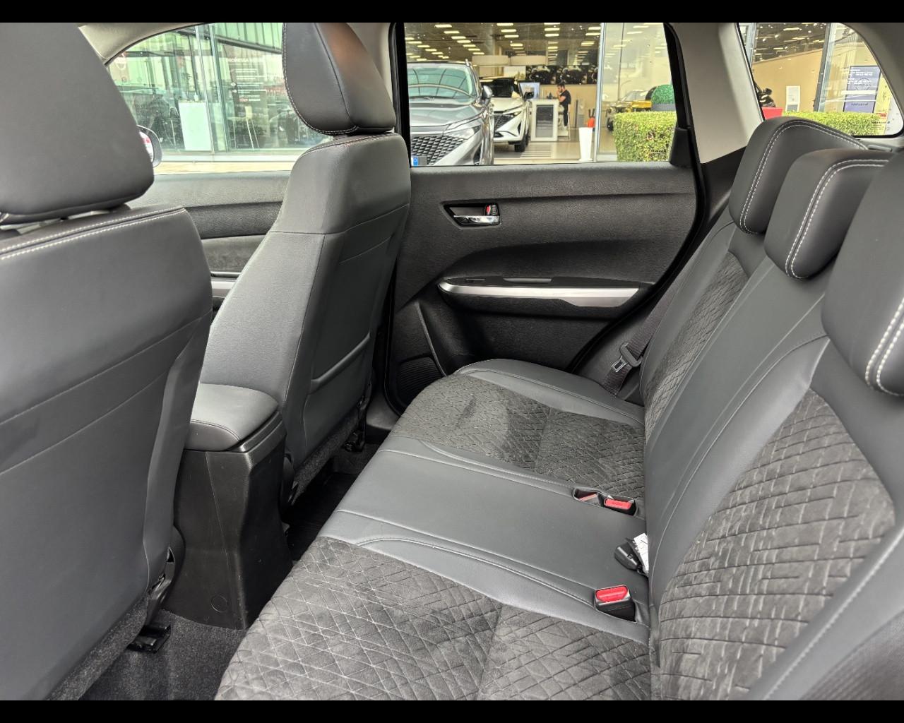 SUZUKI Vitara (2015) - Vitara 1.4 Hybrid A/T Starview