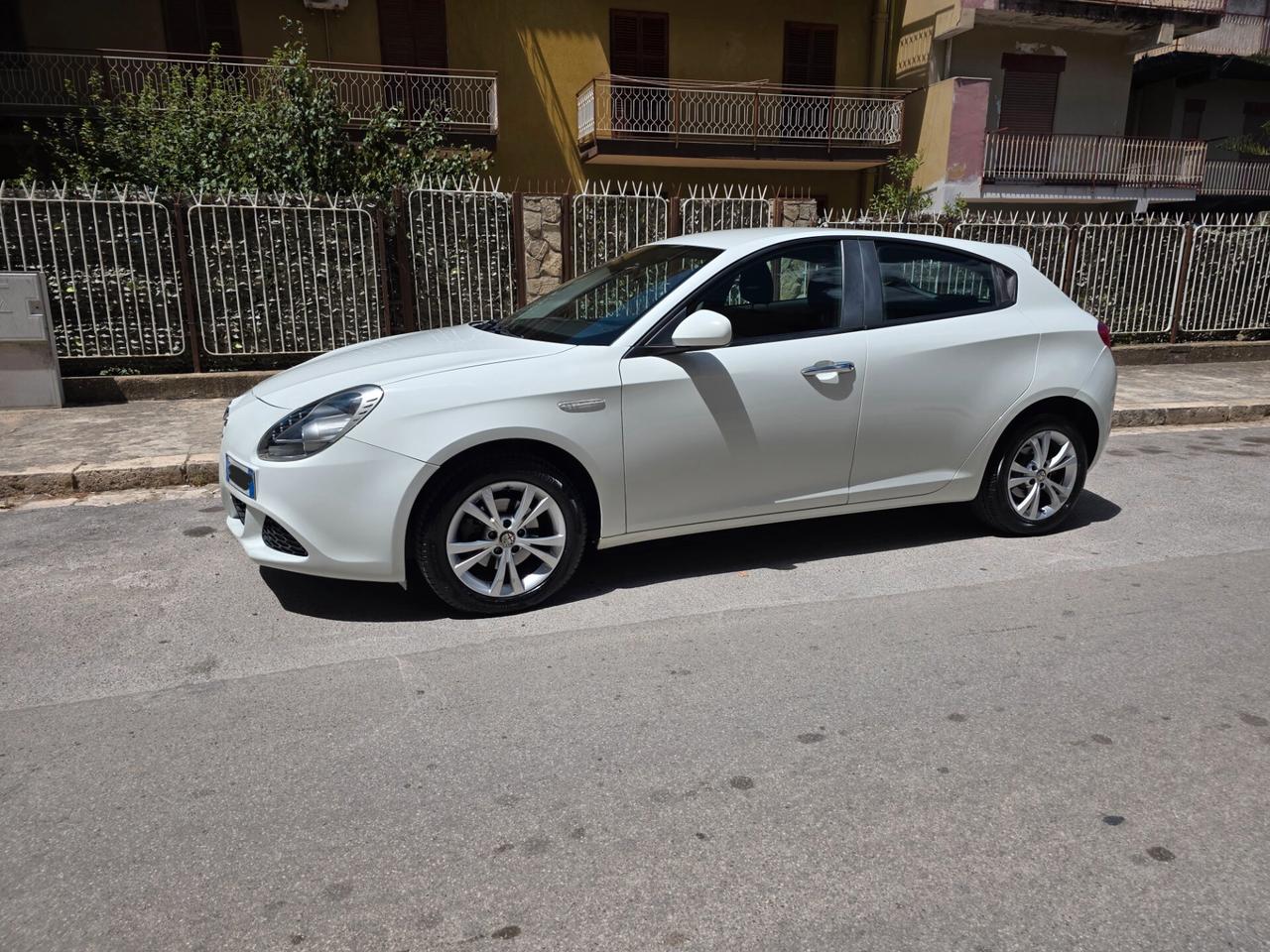Alfa Romeo Giulietta 1.6 JTDm-2 120 CV Distinctive