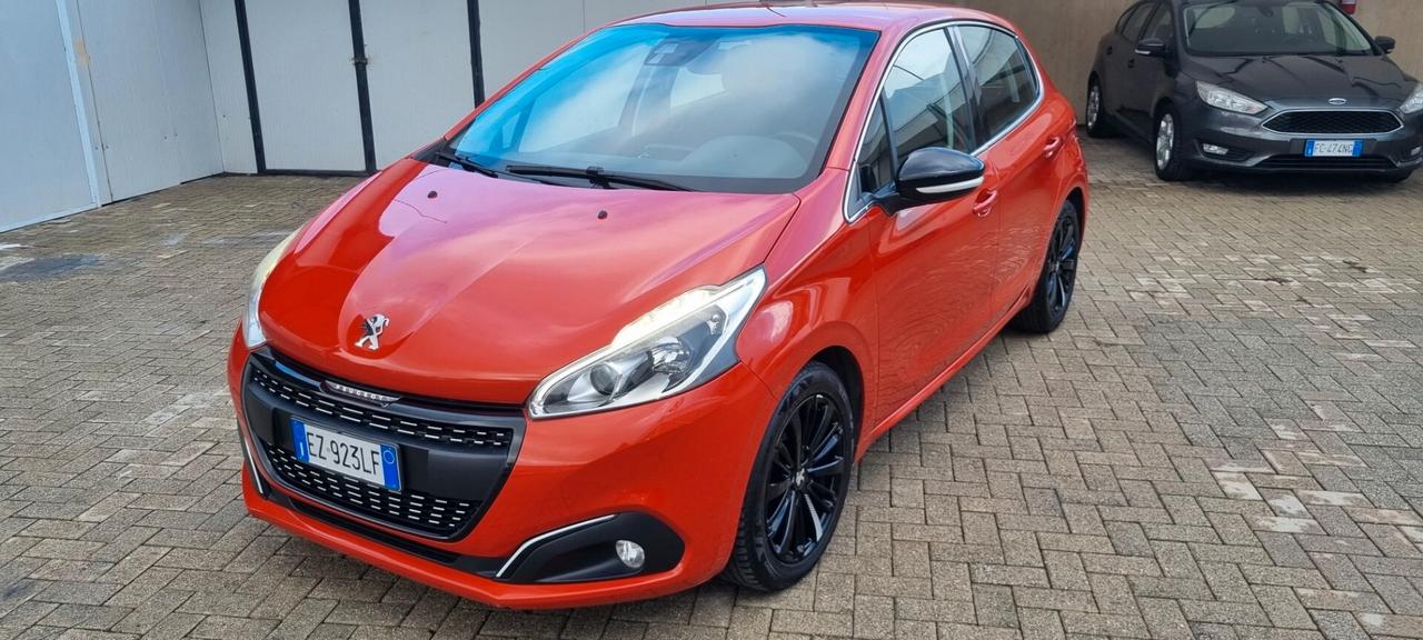 Peugeot 208 BlueHDi 75 5 porte Allure