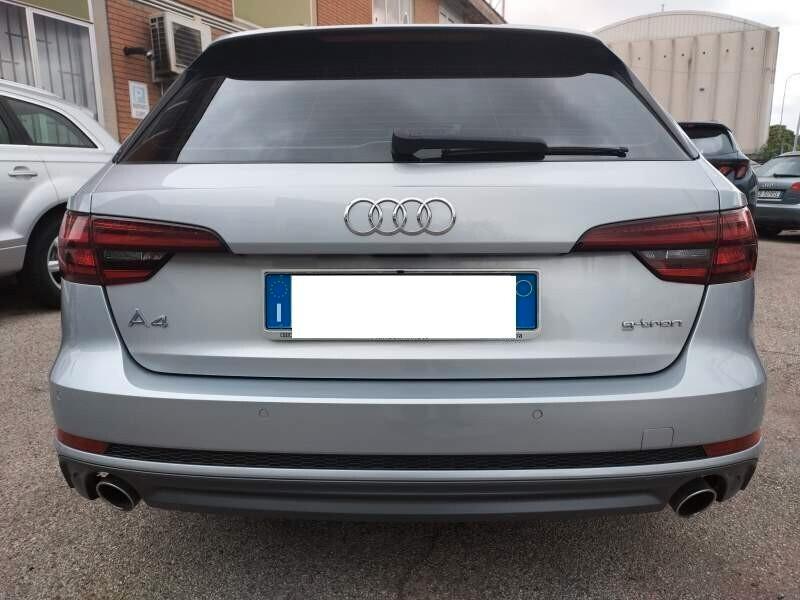 Audi A4 Avant 2.0 TFSI g-tron S-LINE MATRIX LED, ACC, CERCHI 18!!!!