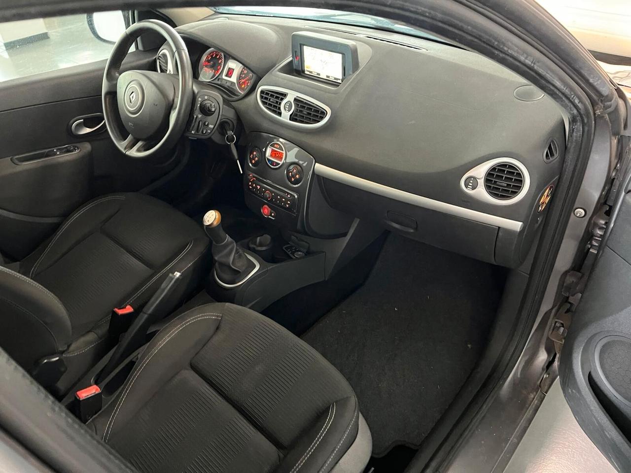 Renault Clio 1.2 16V SporTour Dynamique