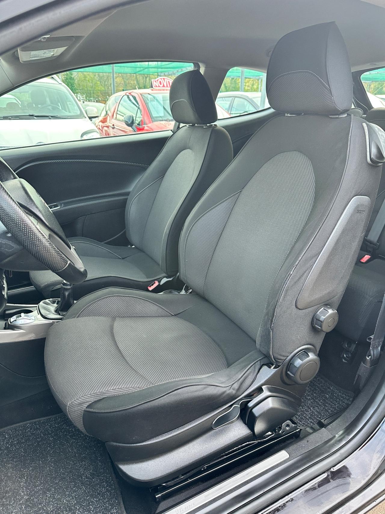 Alfa Romeo MiTo 1.4 T 120 CV GPL Distinctive Sport Pack